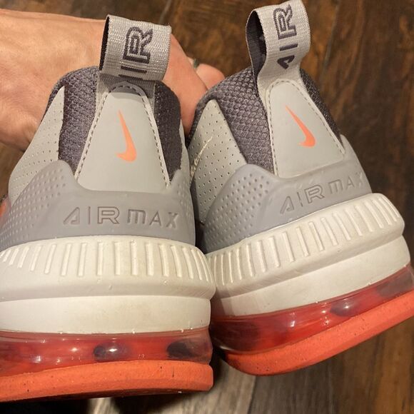 Nike Air Max Genome Mens Size 9.5 Light Bone Grey Bright Mango CW1648-004 EUC - Picture 5 of 13